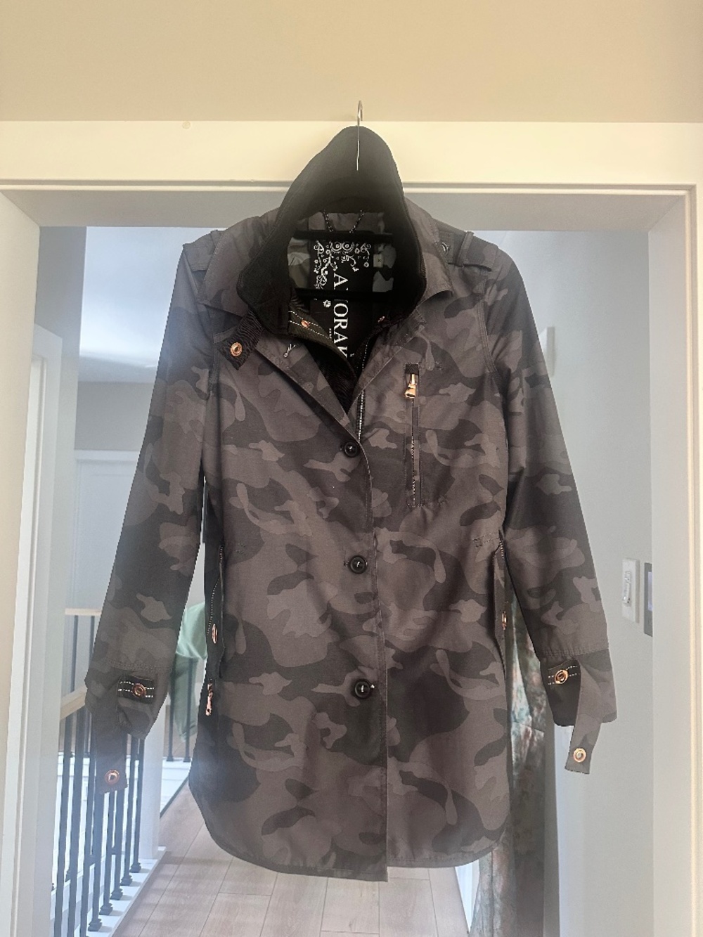 Anorak Classic Camo Waterproof Jacket Women’s Size S